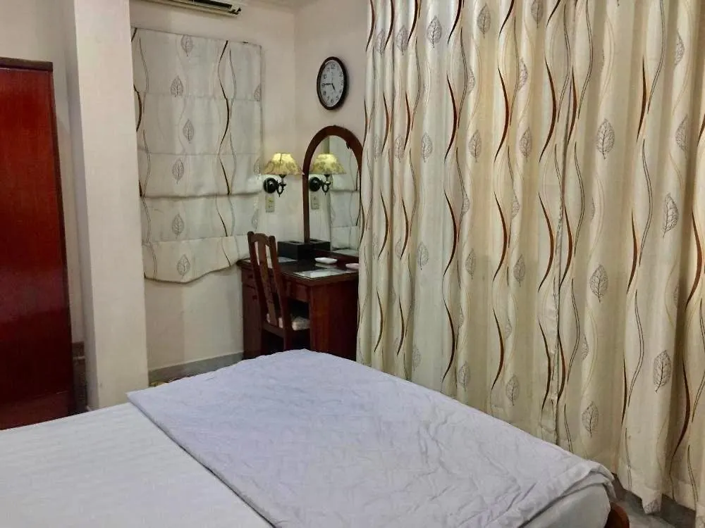 Vuon Tao Dan Hotel - 220 D. Nguyen Thi Minh Khai, Quan 3 - By Bay Luxury Ho Şi Min Daire